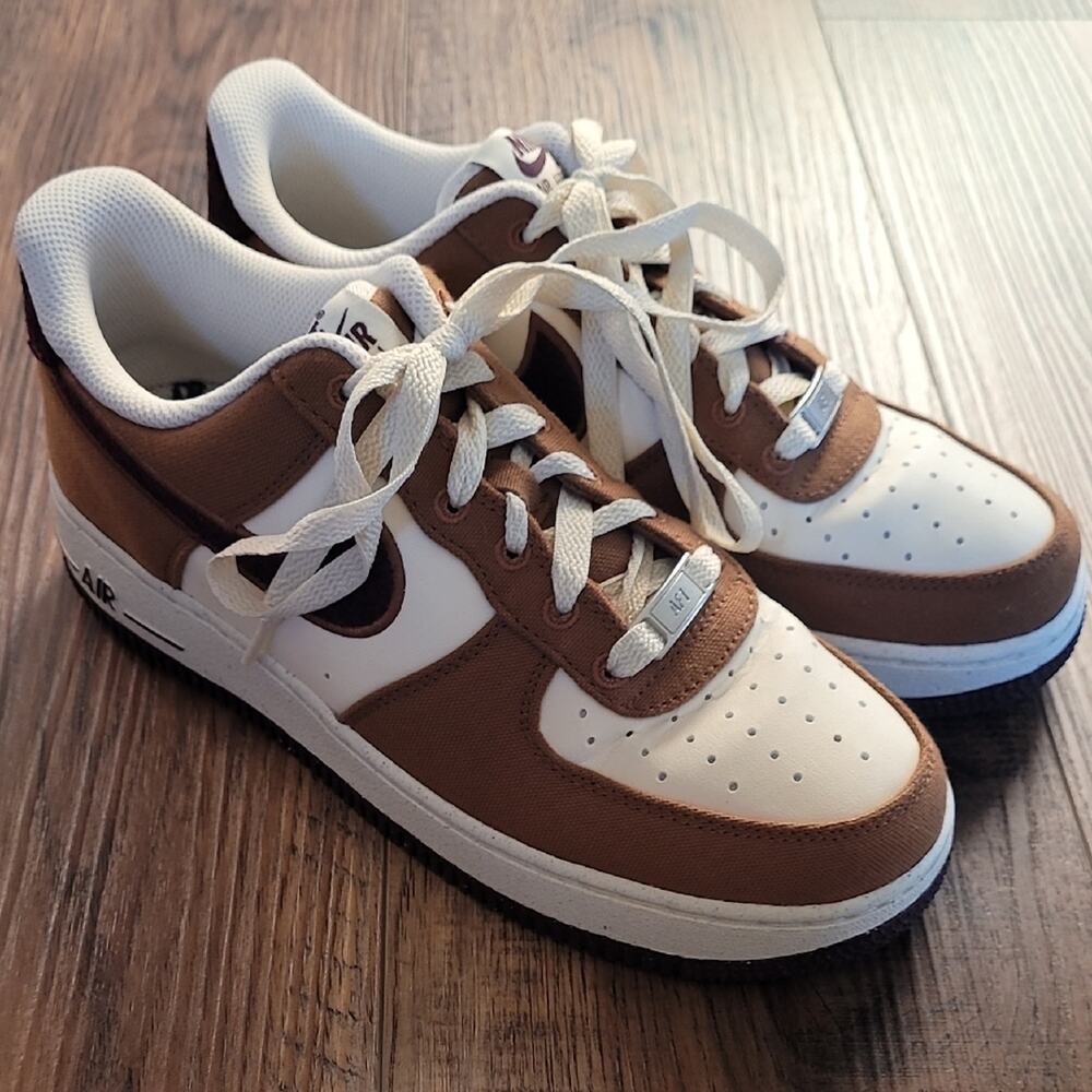Nike Air Force 1 '07 LV8 1, Size M7/W8.5, Brown, Cream, Burgundy, Tan
